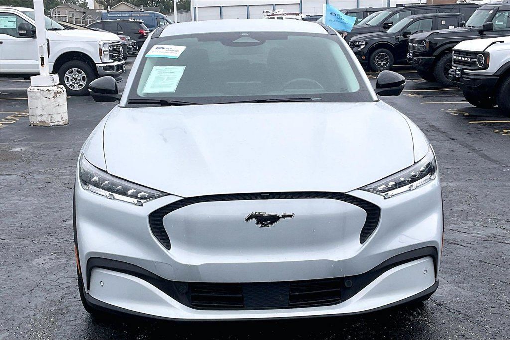 Certified 2023 Ford Mustang Mach-E Select AWD/4WD image 2