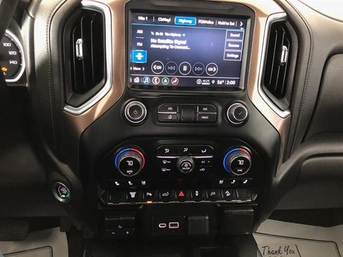 Used 2022 Chevrolet Silverado 2500 High Country AWD/4WD image 16