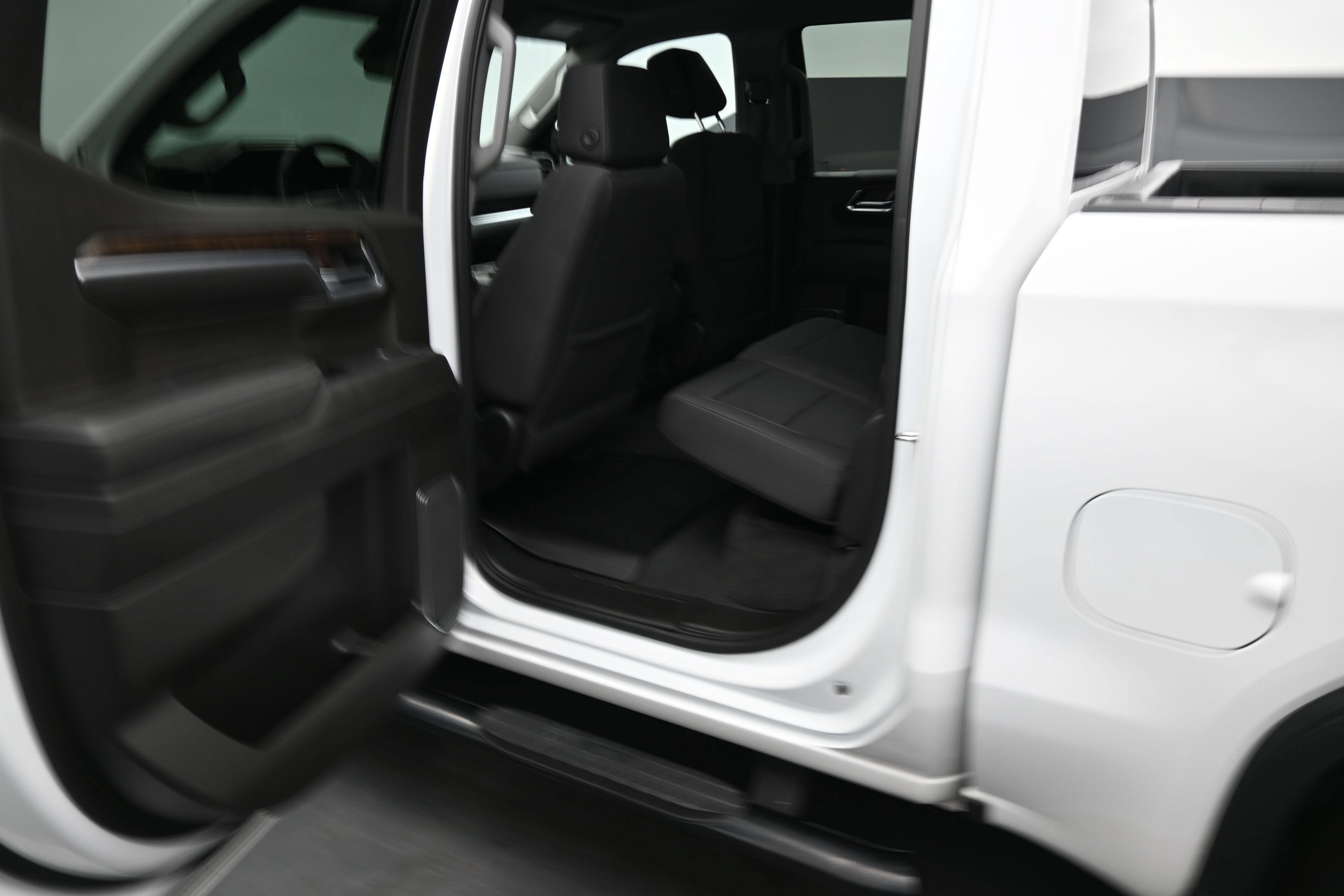 Used 2023 GMC Sierra 1500 Elevation AWD/4WD image 8