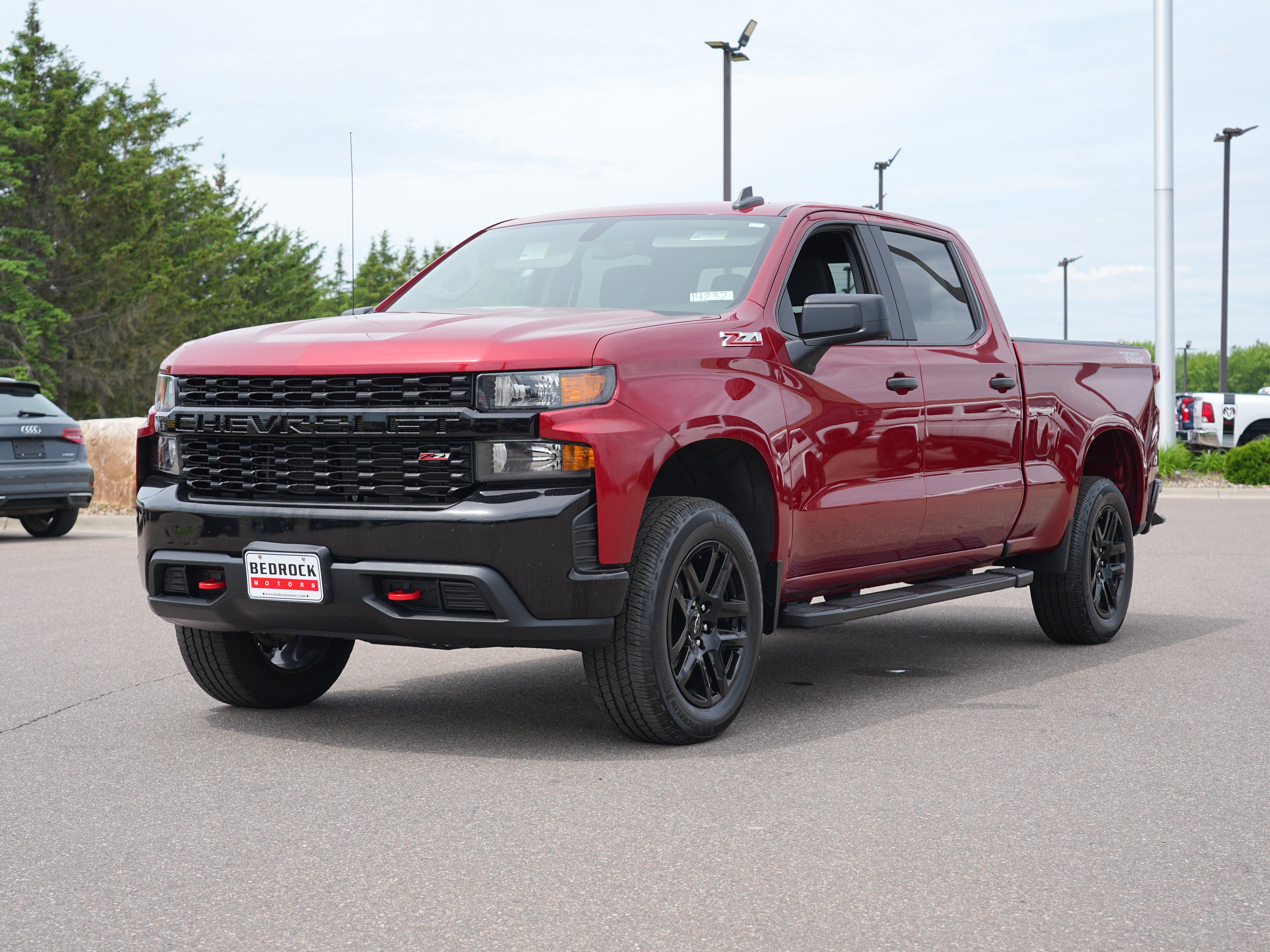Used 2021 Chevrolet Silverado 1500 Custom Trail Boss w/ LPO, Dark Essentials Package AWD/4WD image 7