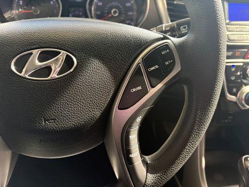 Used 2014 Hyundai Elantra GT FWD image 15