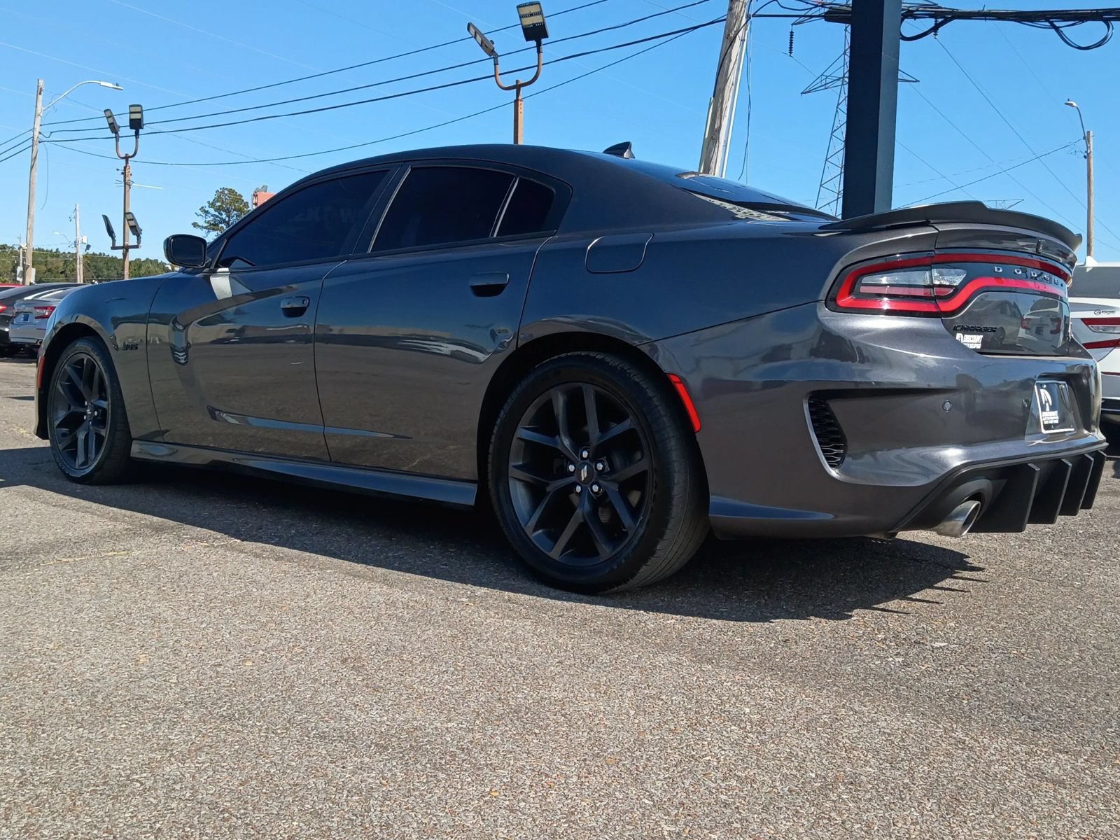 Used 2019 Dodge Charger R/T w/ Blacktop Package RWD image 15