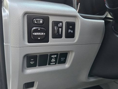 Used 2012 Toyota 4Runner SR5 w/ Convenience Pkg AWD/4WD image 27