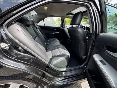 Used 2013 Toyota Camry SE FWD image 16