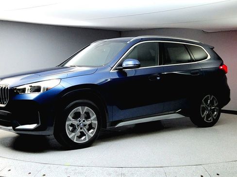 Used 2025 BMW X1 xDrive28i w/ Convenience Package image 3