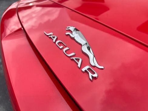 Used 2014 Jaguar F-TYPE Convertible RWD image 33