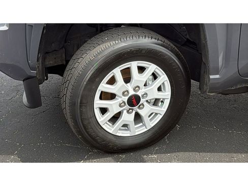 Certified 2025 Toyota Tacoma SR5 w/ SR5 Upgrade Package image 10