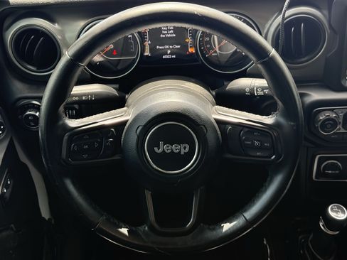 Used 2021 Jeep Gladiator Sport AWD/4WD image 15