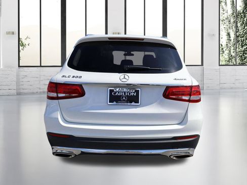 Used 2019 Mercedes-Benz GLC 300 4MATIC image 4