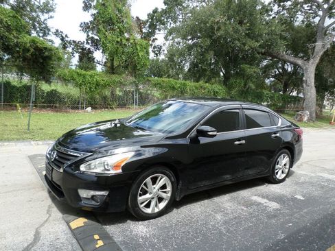 Used 2013 Nissan Altima 2.5 SL FWD image 5