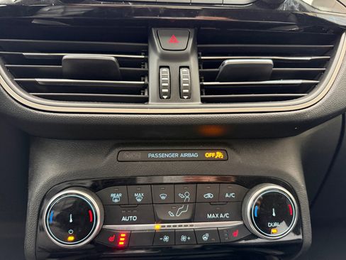 Used 2022 Ford Escape SEL w/ SEL Stealth AWD Package image 11