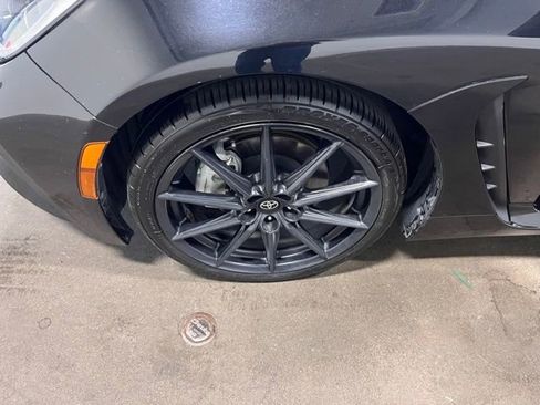 Used 2023 Toyota GR86 Premium w/ ALL Weather Mat Package (TMS) image 24