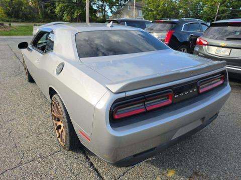 Used 2018 Dodge Challenger R/T Plus RWD image 2