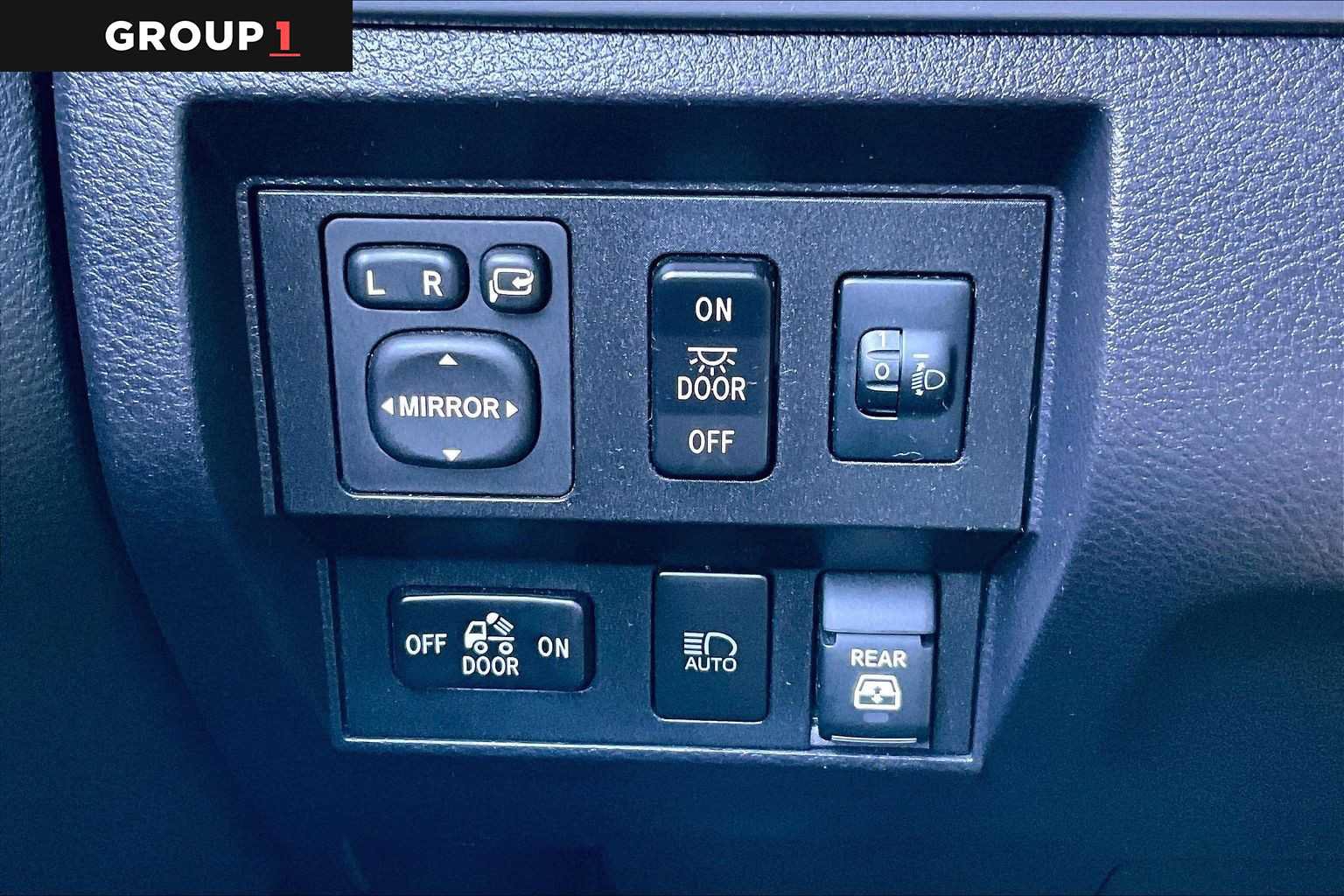 Used 2021 Toyota Tundra Platinum AWD/4WD image 34