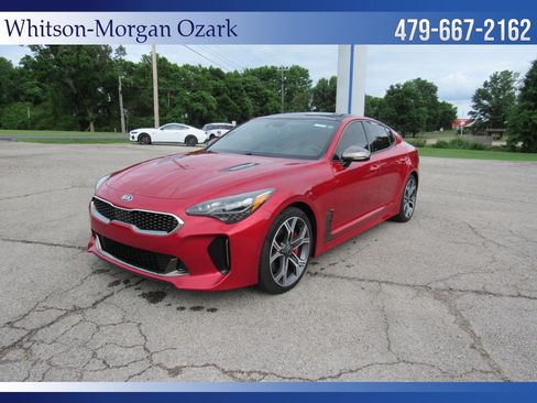 Used 2018 Kia Stinger GT1 RWD image 3