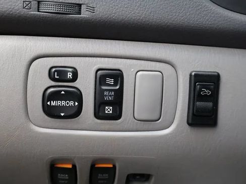 Used 2006 Toyota Sienna FWD image 21