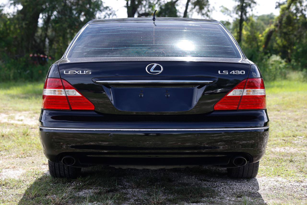 Used 2005 Lexus LS 430 w/ Premium Pkg RWD image 7