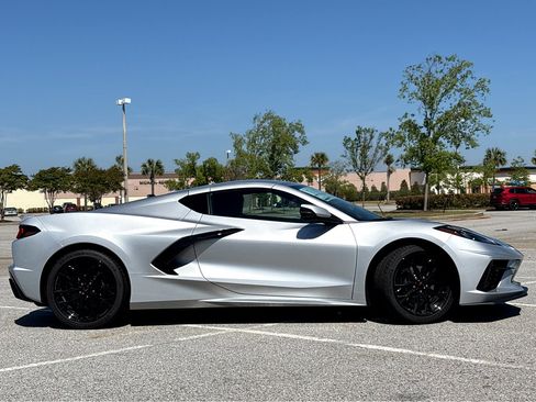 New 2026 Chevrolet Corvette Stingray Coupe w/ Battery Protection Package RWD image 19