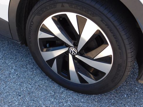 Used 2023 Volkswagen ID.4 Pro RWD image 11