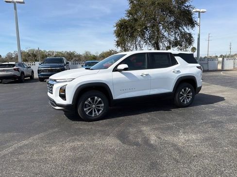 New 2026 Chevrolet Equinox LT w/ Safety and Technology Package FWD image 3