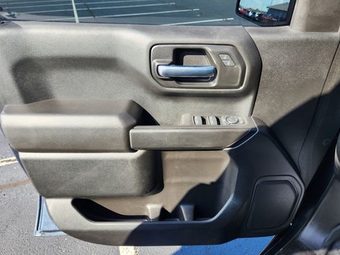 Used 2021 Chevrolet Silverado 1500 Custom Trail Boss image 24