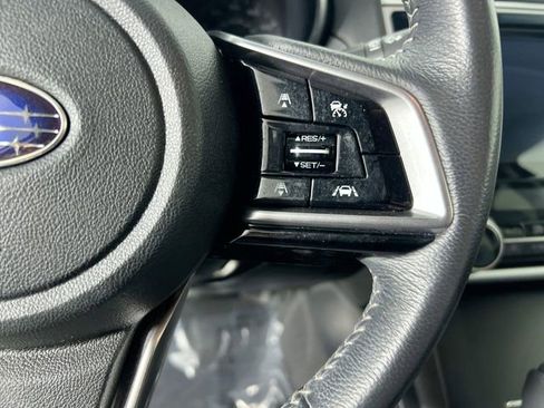 Used 2019 Subaru Outback 3.6R Limited AWD/4WD image 17