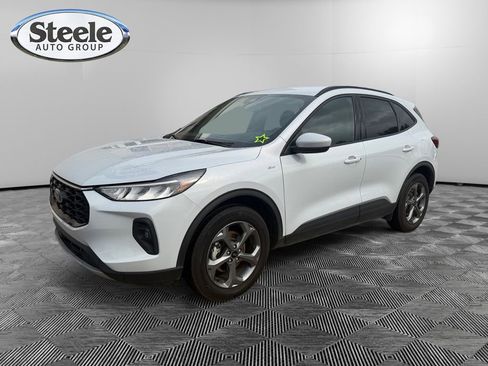Used 2025 Ford Escape ST-Line Select AWD/4WD image 1