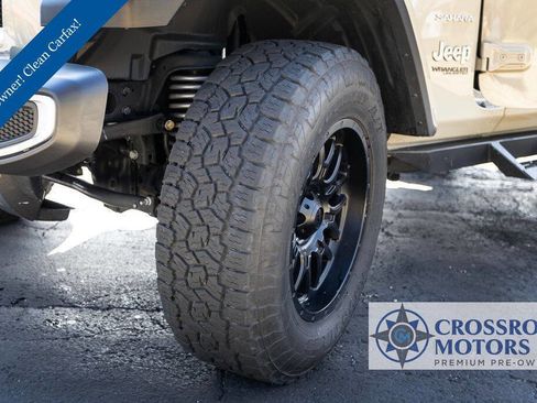 Used 2022 Jeep Wrangler Unlimited Sahara w/ LED Lighting Group image 19