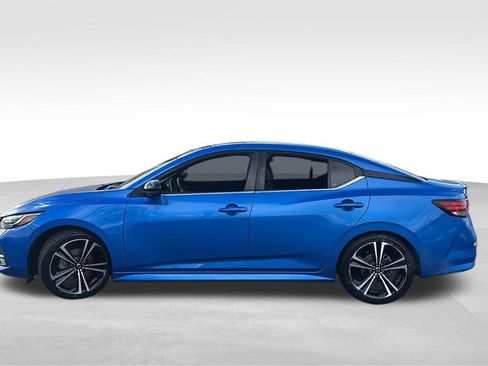 Used 2020 Nissan Sentra SR w/ Premium Package image 4