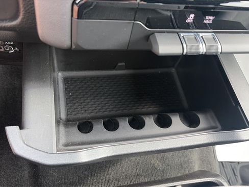 Used 2023 RAM 1500 Big Horn AWD/4WD image 23
