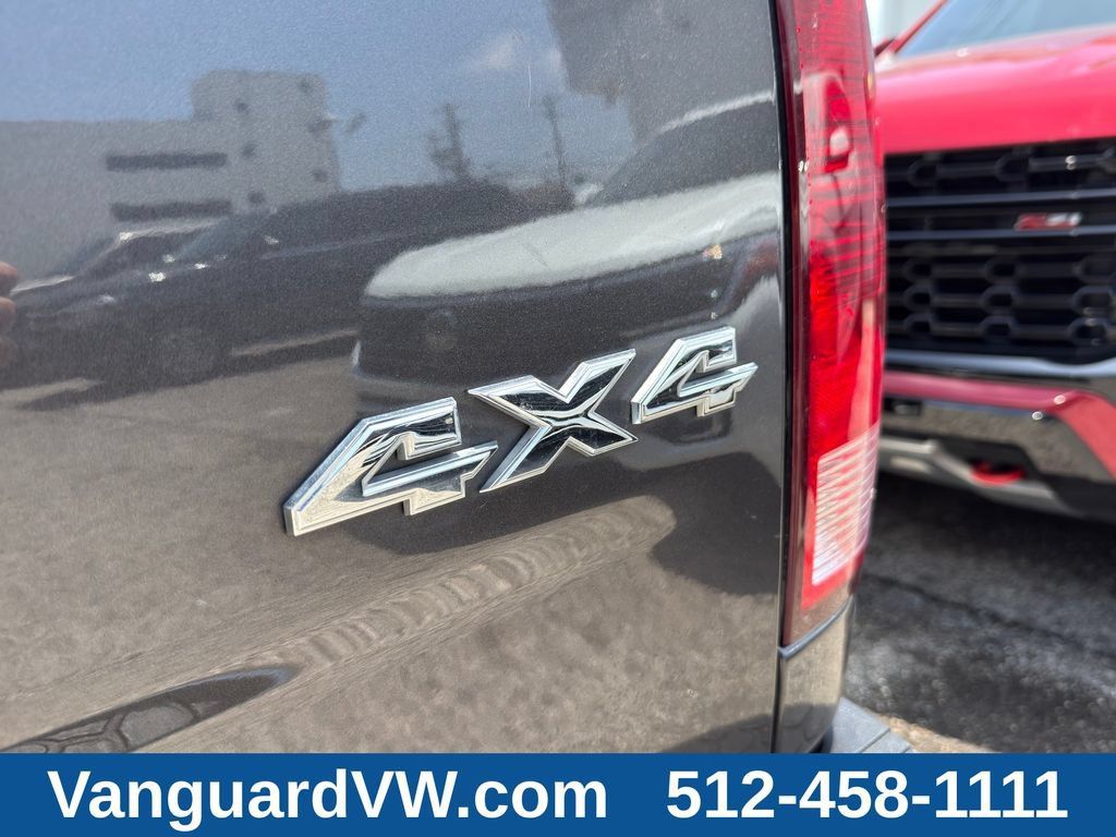 Used 2024 RAM 1500 Classic SLT AWD/4WD image 12