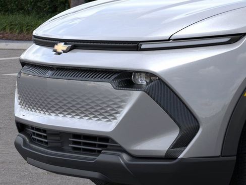 New 2026 Chevrolet Equinox EV LT image 13