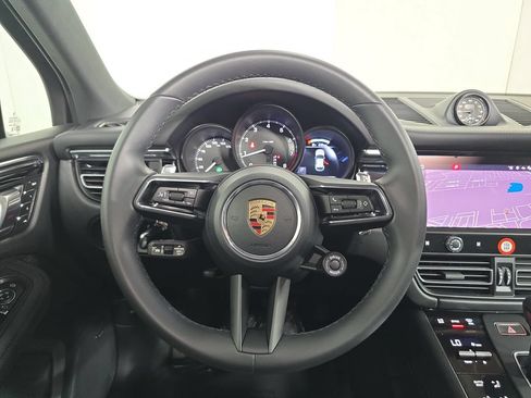 Certified 2026 Porsche Macan AWD/4WD image 14