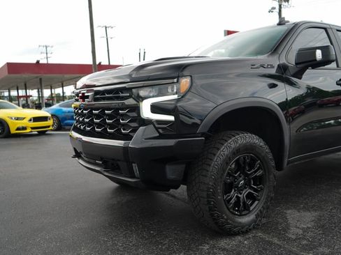 Used 2022 Chevrolet Silverado 1500 ZR2 w/ Technology Package AWD/4WD image 17