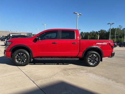 Used 2024 Nissan Titan PRO-4X w/ Pro-4x Convenience Package AWD/4WD image 7