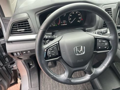 Certified 2025 Honda Odyssey EX-L image 11