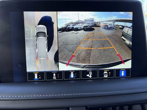 Used 2022 Chevrolet Tahoe LT w/ Luxury Package image 22