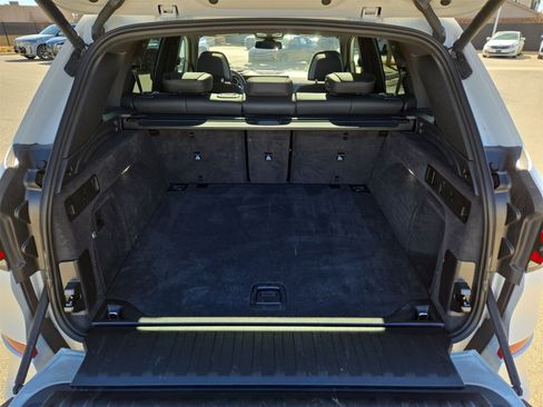 Used 2026 BMW X5 M60i image 12