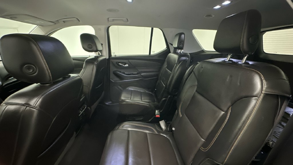 Used 2018 Chevrolet Traverse LT w/ LPO, Cargo Package AWD/4WD image 7
