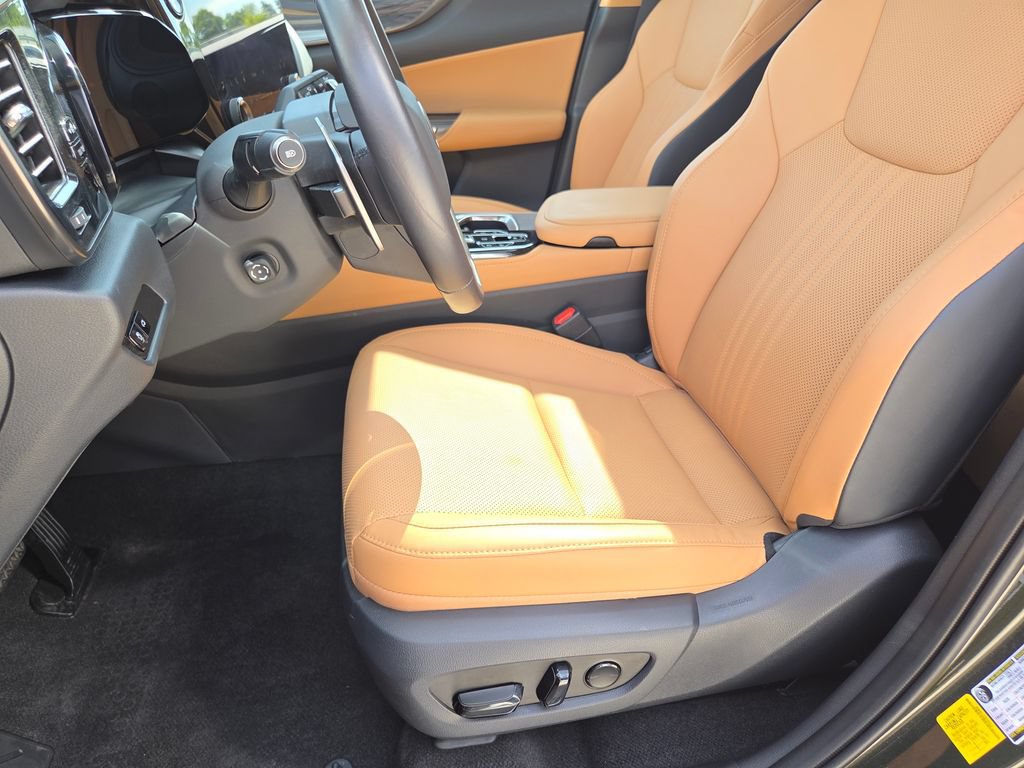 Certified 2026 Lexus NX 350 AWD w/ Accessory Package (2T) image 8
