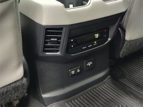 Used 2023 Toyota Sequoia Limited image 34