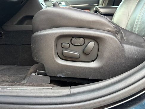 Used 2016 Lincoln MKS AWD w/ Equipment Group 101A image 3