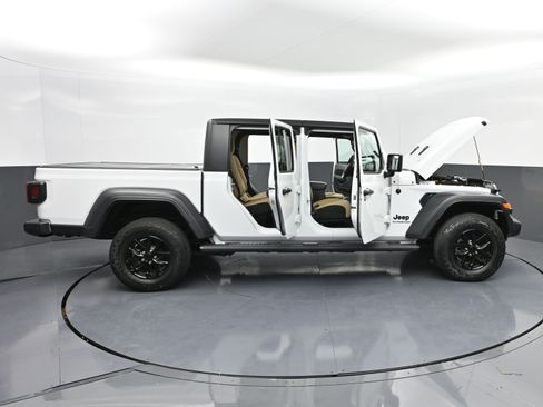 Used 2020 Jeep Gladiator Sport w/ Quick Order Package 24S image 48