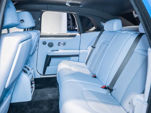 Used 2023 Rolls-Royce Ghost image 19