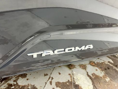 Used 2024 Toyota Tacoma SR5 AWD/4WD image 26