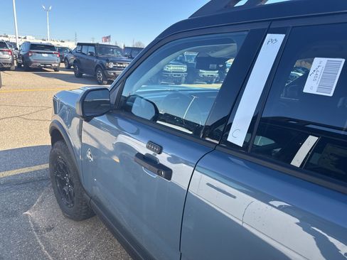 New 2026 Ford Bronco Sport Outer Banks w/ Sasquatch Outer Banks Package AWD/4WD image 4
