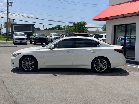 Used 2019 INFINITI Q50 Luxe w/ Essential Package (3.0T Luxe) RWD image 3