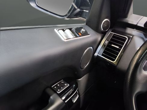 Used 2019 Land Rover Range Rover Sport HSE AWD/4WD image 21