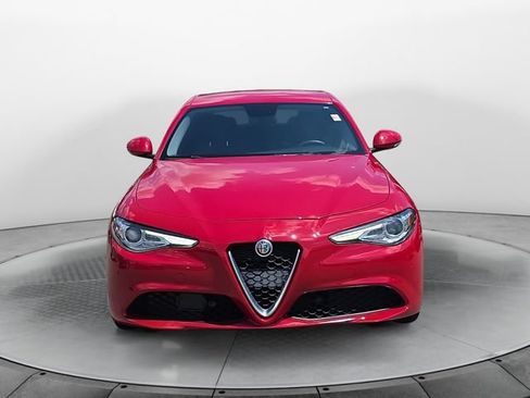 Used 2019 Alfa Romeo Giulia AWD w/ Cold Weather Package image 8