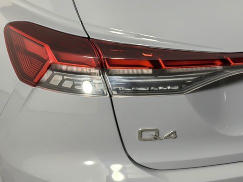 Used 2023 Audi Q4 e-tron Premium Plus w/ Premium Plus RWD image 27